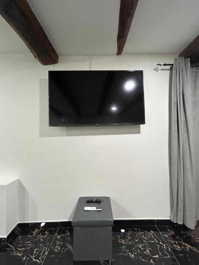 נאפולי Giovanni Luxury Suites מראה חיצוני תמונה