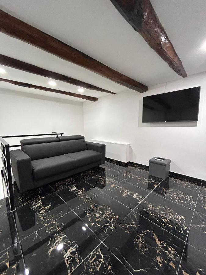 נאפולי Giovanni Luxury Suites מראה חיצוני תמונה