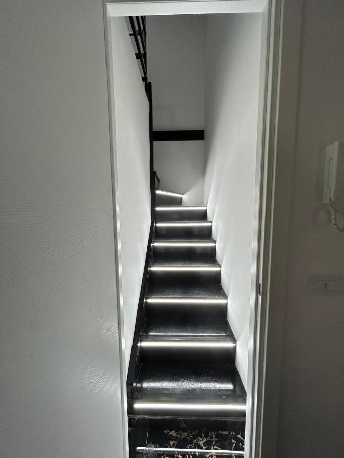 נאפולי Giovanni Luxury Suites מראה חיצוני תמונה