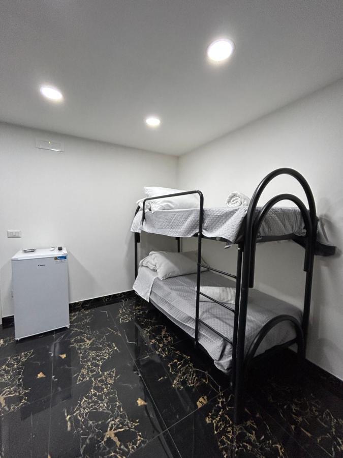 נאפולי Giovanni Luxury Suites מראה חיצוני תמונה