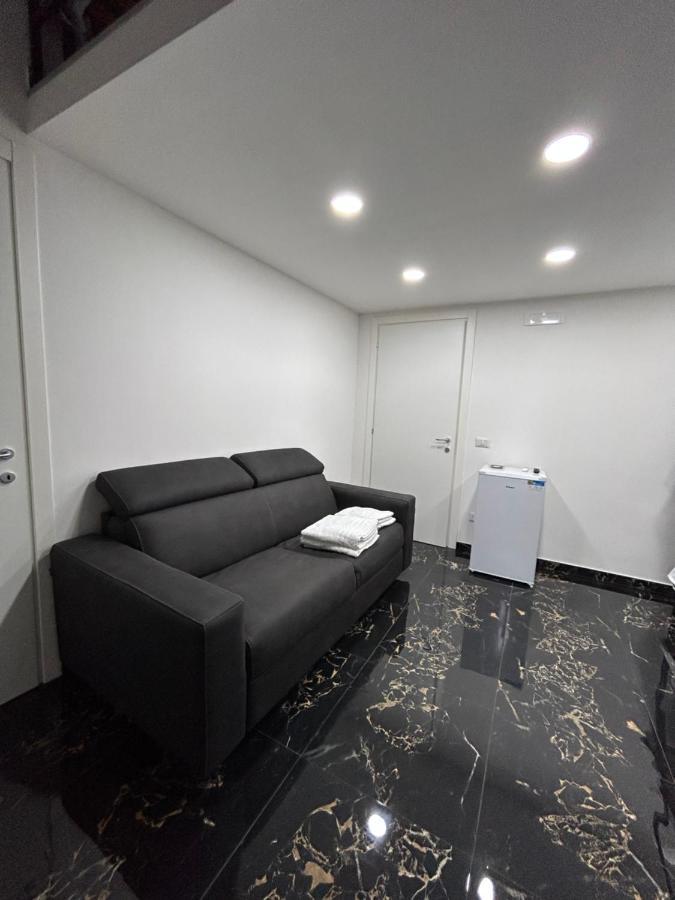 נאפולי Giovanni Luxury Suites מראה חיצוני תמונה
