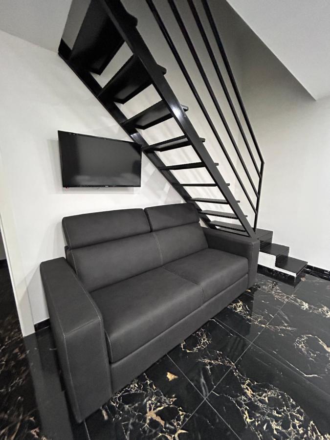 נאפולי Giovanni Luxury Suites מראה חיצוני תמונה