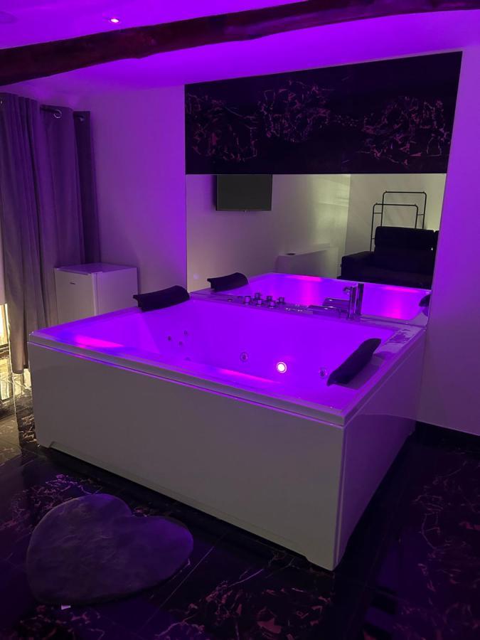 נאפולי Giovanni Luxury Suites מראה חיצוני תמונה