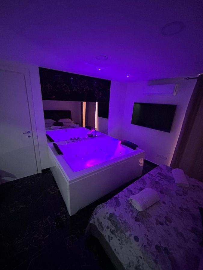 נאפולי Giovanni Luxury Suites מראה חיצוני תמונה