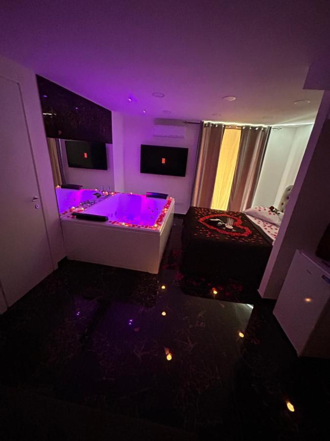 נאפולי Giovanni Luxury Suites מראה חיצוני תמונה
